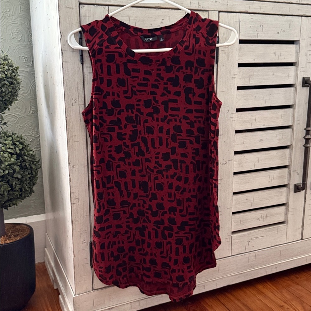 Apt. 9 Women's Geometric Red and Black Tank Top